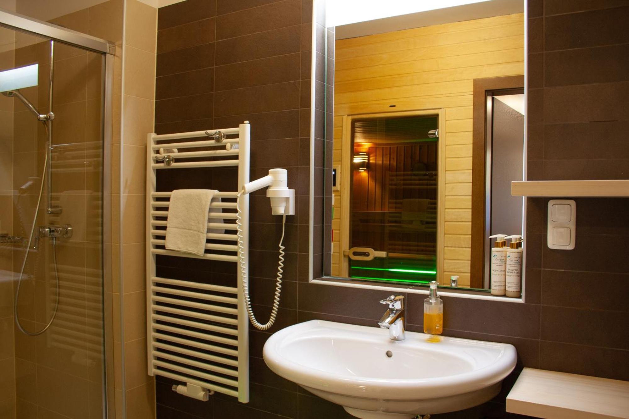 Aparthotel Sissi Park 4*